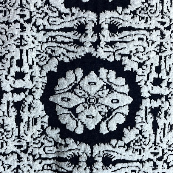 BEBE MIDI PENCIL SKIRT - Picture 2 of 11